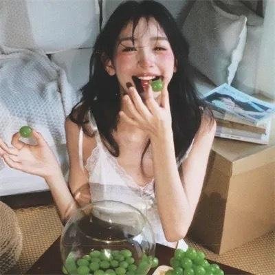 一脸嫌弃给你看胖次第一季